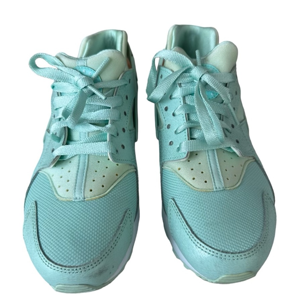 Nike Huarache Run SE Igloo Green 6.5 Youth | 8 Women Running Sneakers. b15 - Picture 5 of 9